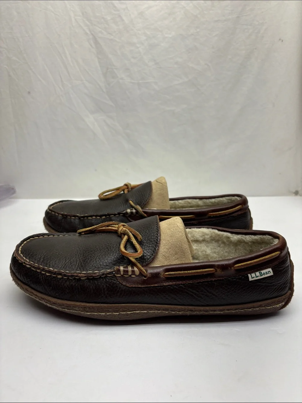 L. L. Bean slippers for men’s SZ 10 medium, box 71